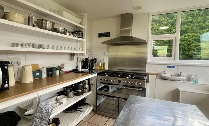 Our fully equipped kitchen is a real pleasure to cook in, coming back from your outdoor activities & enjoying cooking as a group. Or you can book Sara